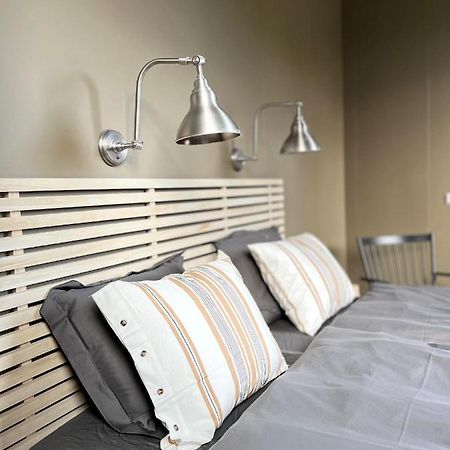 Апартаменты Smithjan - Main Road Stykkisholmi Стиккисхоульмюр Экстерьер фото